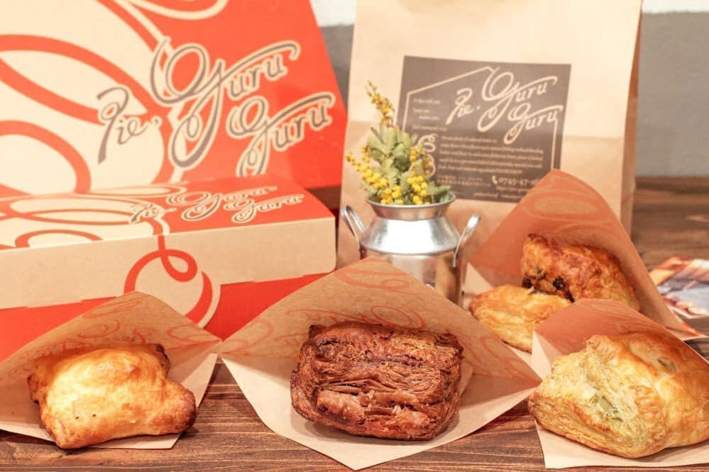 パイ専門店パイ、グルグルのお洒落な耐油紙パッケージ