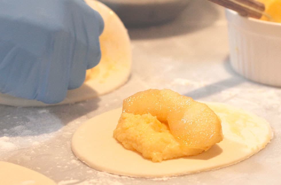 パイ専門店パイグルグルの手作りアップルフィリング